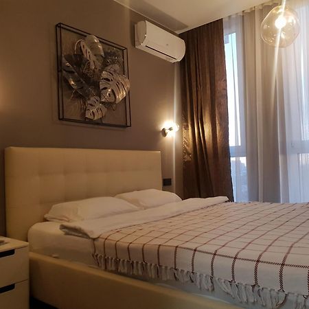 Nyvky Like Home - Fayna Town - Apt 398 Kiev Camera foto