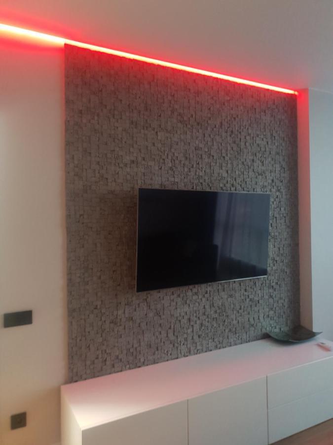 Nyvky Like Home - Fayna Town - Apt 398 Kiev Esterno foto